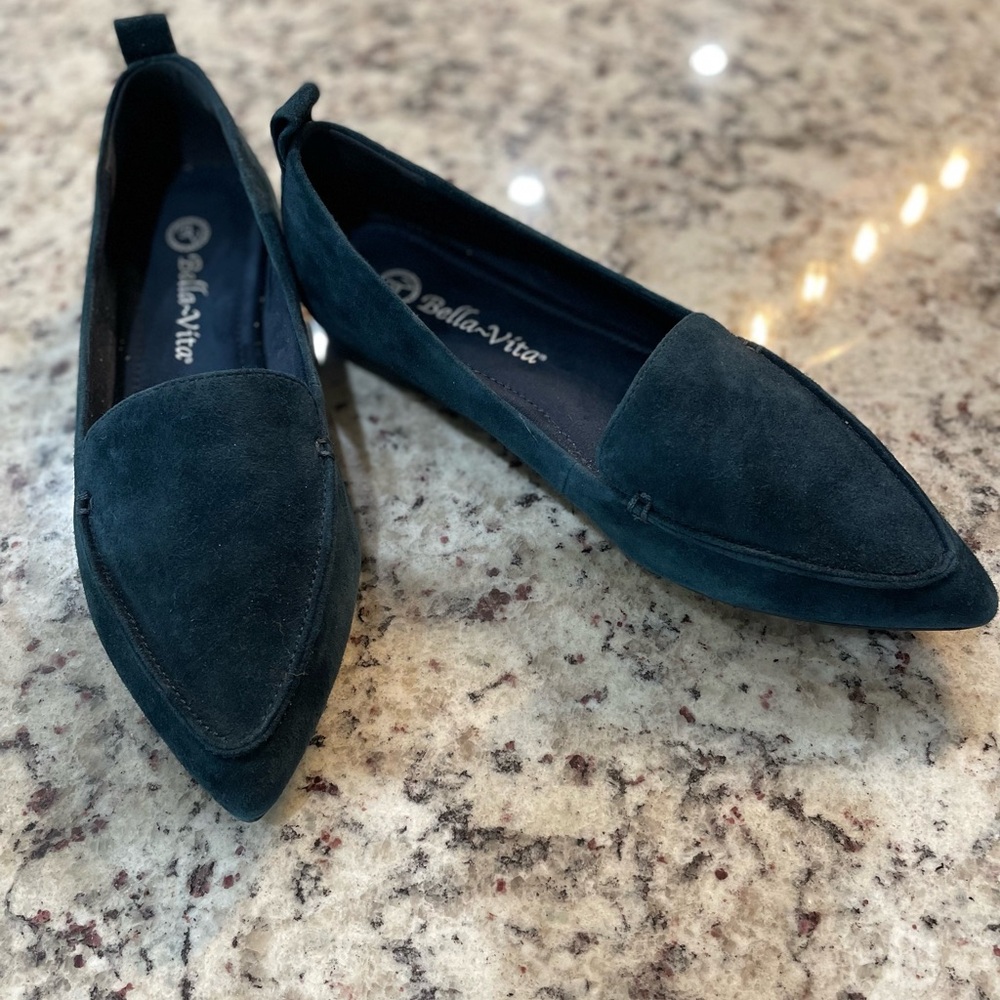 Bella Vita Suede Navy Flats